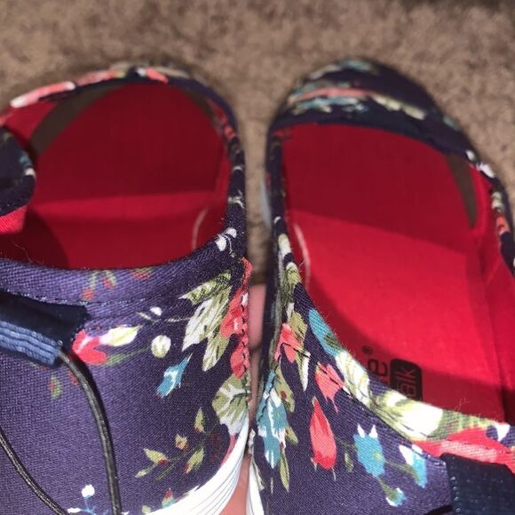 Navy Blue Floral Printed Canvas shoes - Picture 6 of 8